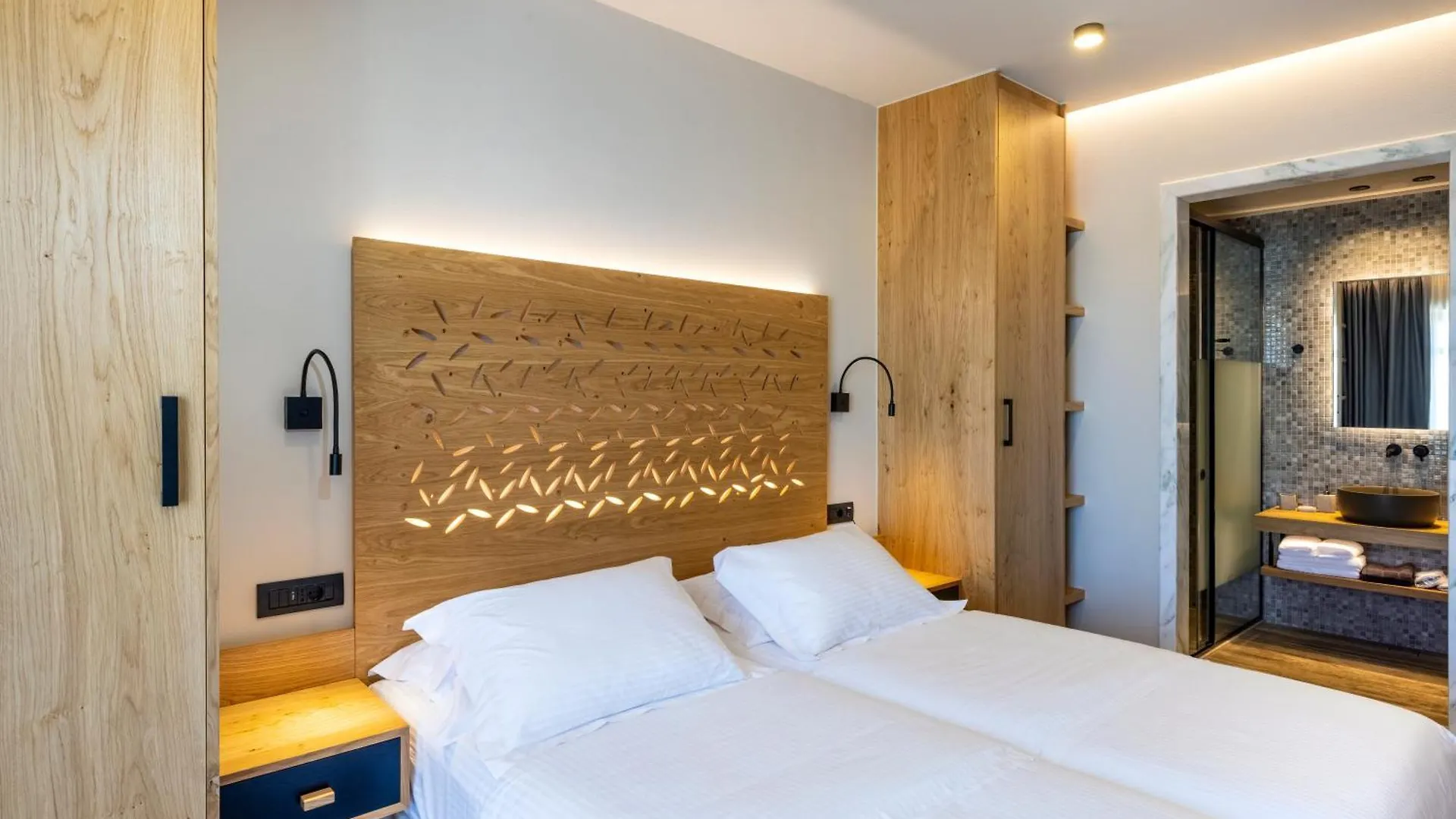Atlantis Beach Hotel Rethymno  5*, Rethymno (Crete) Greece