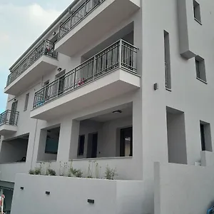 Brand New Flat Near De Bosset Bridge, Αργοστόλι